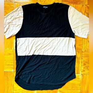 Elwood Curved Hem T-shirt